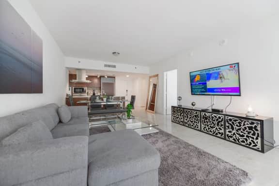 Apt 3107 · Brickell Icon -Icon 1 bedr condo